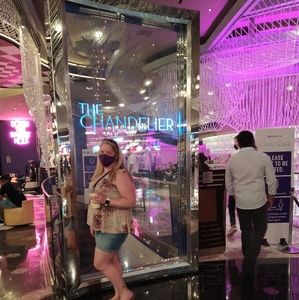 Meet your Posher, Toni